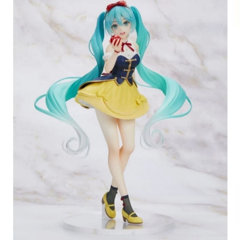 Hatsune Miku Snow White Wonderland Figure